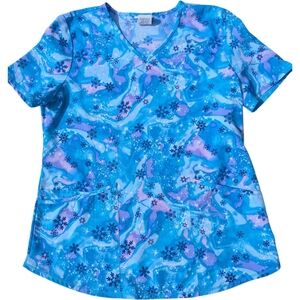 ScrubStar Top In Blue With Snowflake Pattern Size S